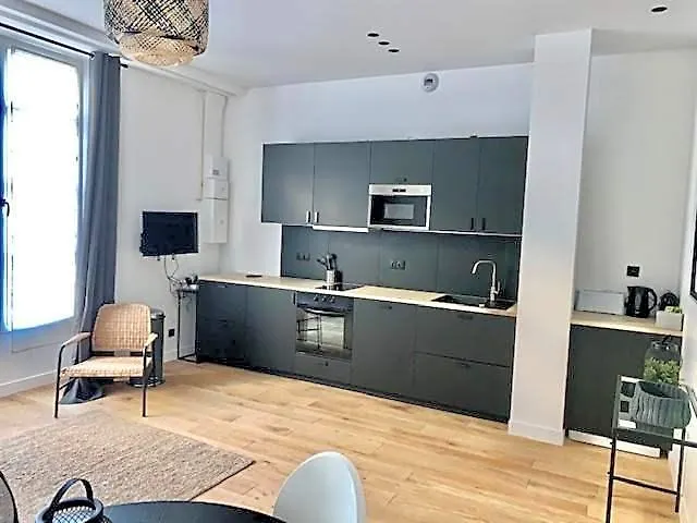Luxe Parisien - Petit Varenne-1